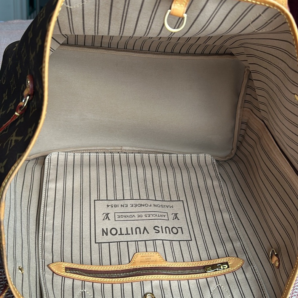 Louis Vuitton Neverfull GM - Picture 5 of 15
